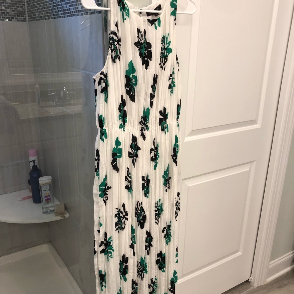 Banana republic “wrinkle” maxi